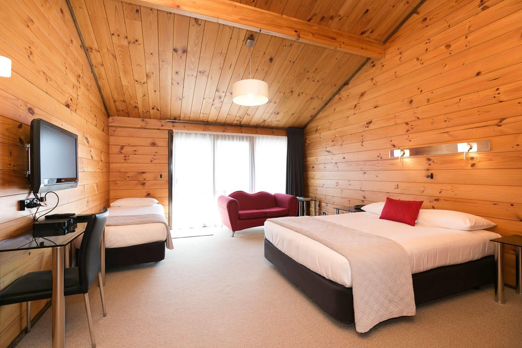 Lockwood Manor Motel นิวพลีมัธ ภายนอก รูปภาพ